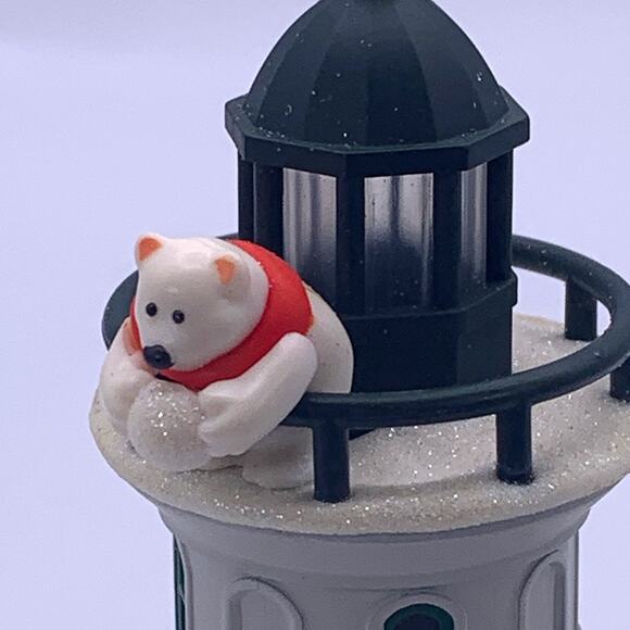 Hallmark Keepsake 2017 Holiday Lighthouse No. 6 Magic Light Ornament in Box - Picture 6 of 7